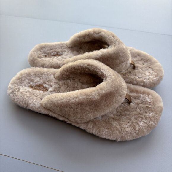 Olukai Kipe’a Heu Slippers Women 9 Fuzzy Flip Flops Shearling Wool Comfort Cozy - Picture 1 of 10